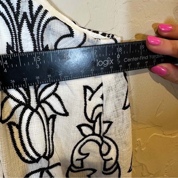 Badgley Mischka Embroidered Floral Halter Dress Women’s Size 10 Preppy Spring - Picture 9 of 10